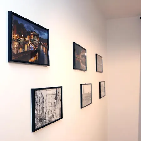 Piso Reformado Frente A La Catedral Бильбао