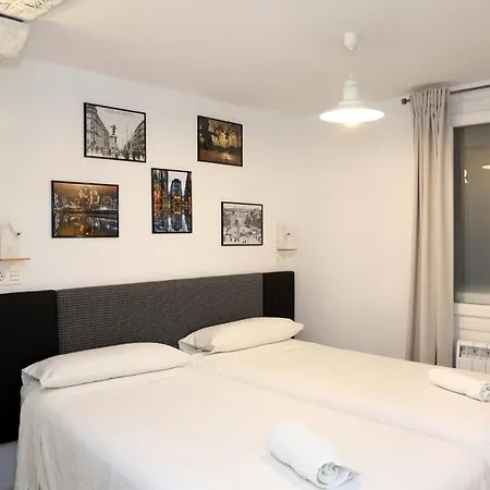 Piso Reformado Frente A La Catedral Bilbao