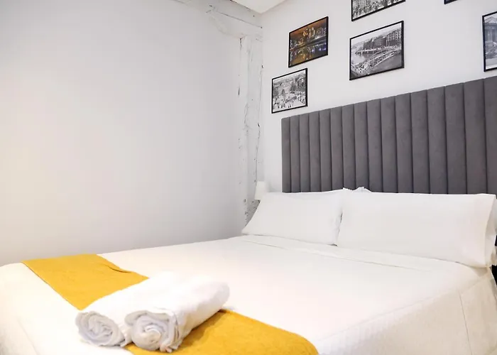 Piso Reformado Frente A La Catedral Apartament *