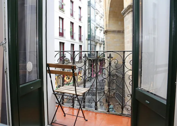 Piso Reformado Frente A La Catedral Apartament